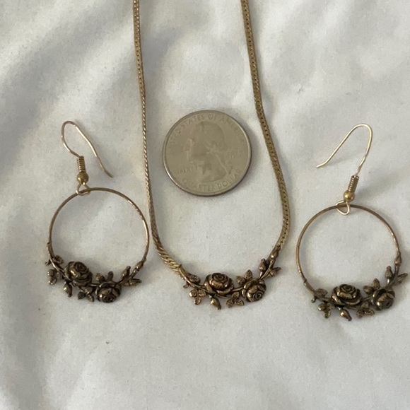 Matching Floral Earrings and Necklace - Picture 2 of 4